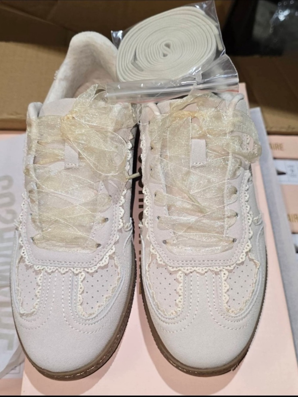 Shoes cream